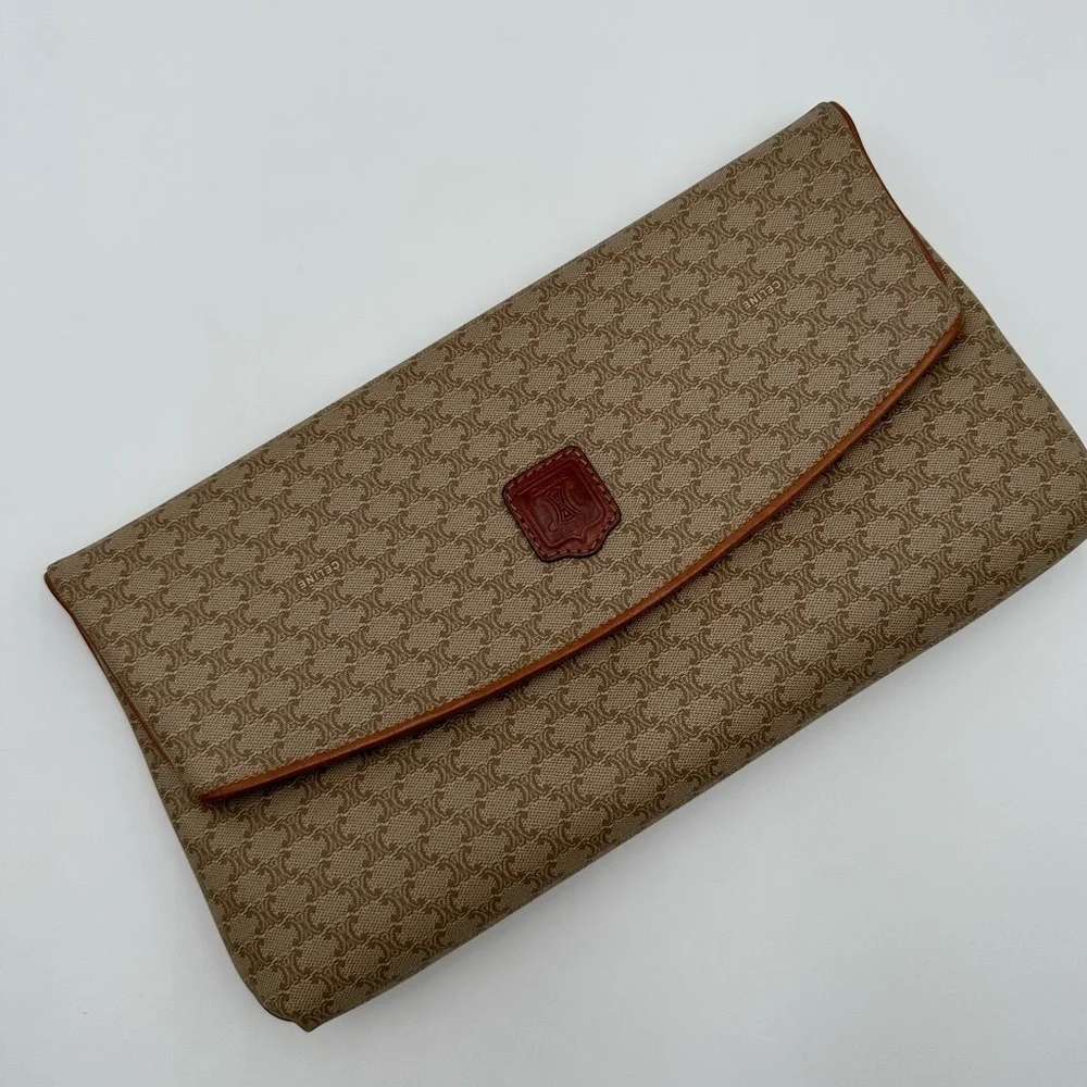 Authentic Vintage Celine Macadam Triomphe Leather Clutch Bag - Picture 17 of 17
